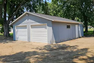 131 E Dineen St, Sanborn, MN 56083 - Photo 22