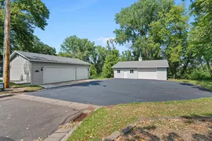 2686 Keller Pkwy, Maplewood, MN 55109 - Photo 6