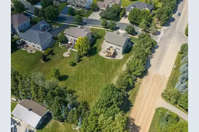1631 Sparrow Road, Waconia, MN 55387 - Photo 2