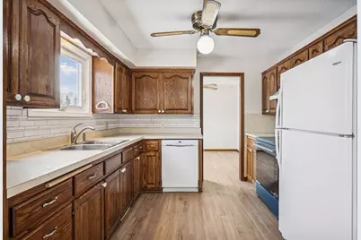 7050 Pioneer Trail, Greenfield, MN 55357 - Photo 12