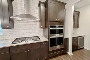 4648 Benjamin Pl, Woodbury, MN 55129 - Photo 8