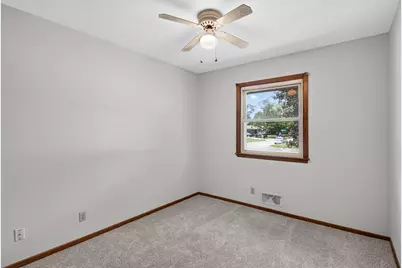 7432 Idaho Avenue N, Brooklyn Park, MN 55428 - Photo 12