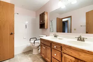 1597 Clemson Dr, Eagan, MN 55122 - Photo 16