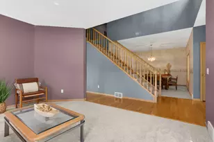 527 Hackmore Dr, Eagan, MN 55123 - Photo 16