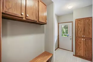 1638 Quail Ridge Cir, Woodbury, MN 55125 - Photo 70