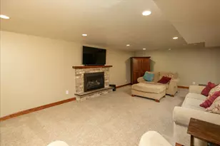 1424 Woodland Dr SW, Rochester, MN 55902 - Photo 20