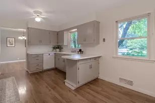 148 S Skyline Dr, Mankato, MN 56001 - Photo 8
