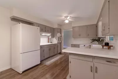 148 S Skyline Drive, Mankato, MN 56001 - Photo 10