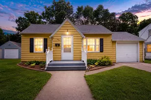 1407 4th Ave SW, Austin, MN 55912 - Photo 1