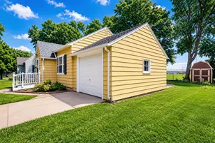1407 4th Ave SW, Austin, MN 55912 - Photo 6