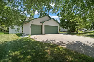 12399 Buchanan St NE, Blaine, MN 55434 - Photo 48