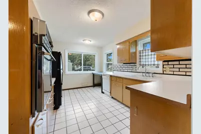 9330 Flintwood Street NW, Coon Rapids, MN 55433 - Photo 12