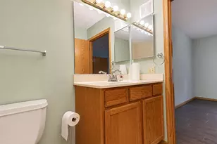2102 Oak Tree Ln, Austin, MN 55912 - Photo 22