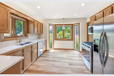 6799 Sunnyslope Drive N, Maple Grove, MN 55311 - Photo 4