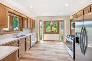 6799 Sunnyslope Dr N, Maple Grove, MN 55311 - Photo 4