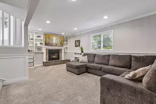 10028 Park Cir, Bloomington, MN 55420 - Photo 22