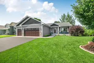 23063 Turquoise St, Saint Augusta, MN 56301 - Photo 2