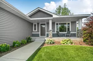 23063 Turquoise St, Saint Augusta, MN 56301 - Photo 2
