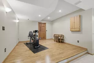 5025 W 94th St, Bloomington, MN 55437 - Photo 18