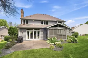 5025 W 94th St, Bloomington, MN 55437 - Photo 2