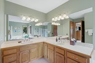 5025 W 94th St, Bloomington, MN 55437 - Photo 34