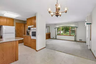 2163 29th Ave NW, New Brighton, MN 55112 - Photo 8