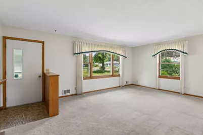 2163 29th Avenue NW, New Brighton, MN 55112 - Photo 6