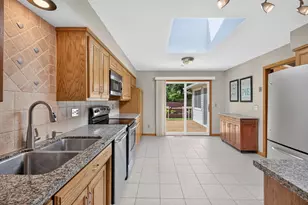 4409 Flag Ave N, New Hope, MN 55428 - Photo 8