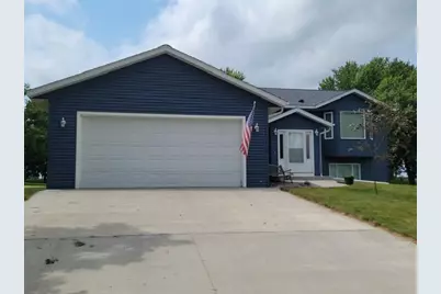 1113 9th Street, Gaylord, MN 55334 - Photo 2