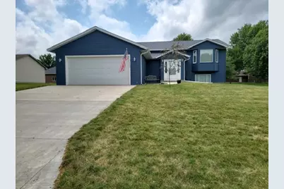 1113 9th Street, Gaylord, MN 55334 - Photo 1
