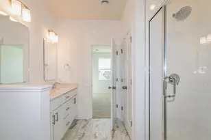 5202 Long Pointe Bay, Woodbury, MN 55129 - Photo 18
