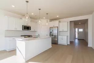 5202 Long Pointe Bay, Woodbury, MN 55129 - Photo 2