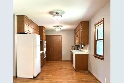 154 George Avenue E, Winsted, MN 55395 - Photo 2