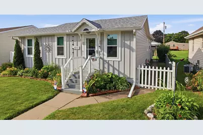 1011 E 5th Street, Winona, MN 55987 - Photo 1