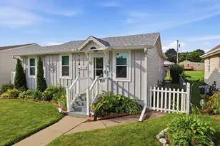 1011 E 5th St, Winona, MN 55987 - Photo 1