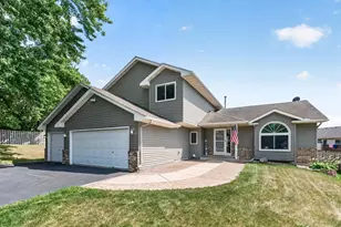 12628 Dutch Ct, Apple Valley, MN 55124 - Photo 1