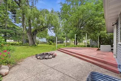 2360 Circle Drive, White Bear Lake, MN 55110 - Photo 20