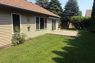 1004 Oak Pond Dr, Sartell, MN 56377 - Photo 2