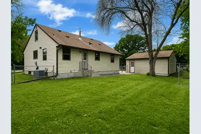 720 22nd Street NE, Owatonna, MN 55060 - Photo 4