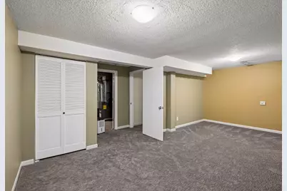 4872 Grenwich Trail N, Oakdale, MN 55128 - Photo 16