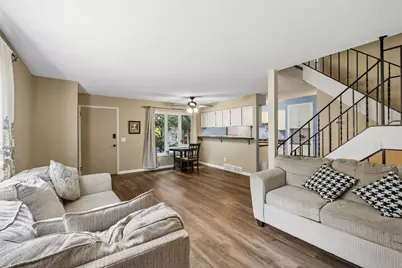 4872 Grenwich Trail N, Oakdale, MN 55128 - Photo 6