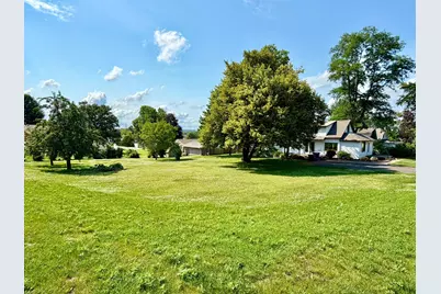 142 Red Wing Avenue S, Red Wing, MN 55066 - Photo 4