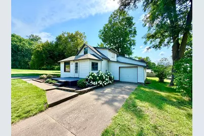 142 Red Wing Avenue S, Red Wing, MN 55066 - Photo 2