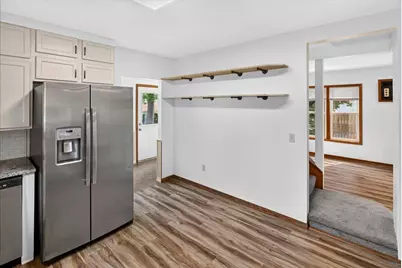 2207 Holloway Avenue E, North Saint Paul, MN 55109 - Photo 26