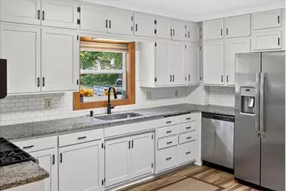 2207 Holloway Avenue E, North Saint Paul, MN 55109 - Photo 22