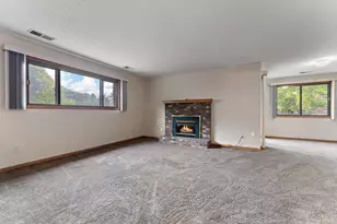 560 Donegal Cir, Shoreview, MN 55126 - Photo 14