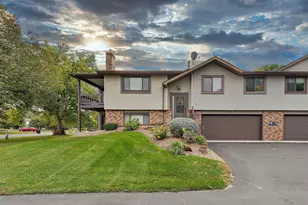 560 Donegal Cir, Shoreview, MN 55126 - Photo 1
