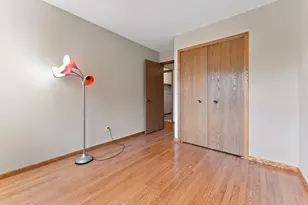 560 Donegal Cir, Shoreview, MN 55126 - Photo 8