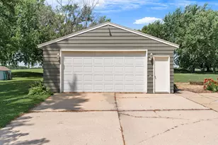 22341 570th Ave, Austin, MN 55912 - Photo 38