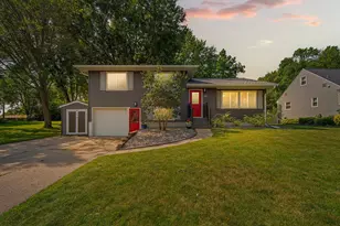 762 E Prince St, Lake Crystal, MN 56055 - Photo 10